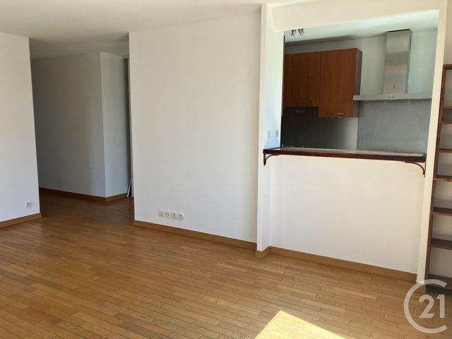 Afficher la photo en grand Appartement F3 à vendre - 3 pièces - 62.0 m2 - GENNEVILLIERS - 92 - ILE-DE-FRANCE - Century 21 Halesia Immobilier