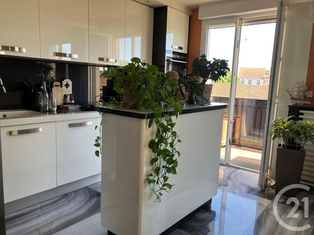 Appartement F3 à vendre - 3 pièces - 67.0 m2 - GENNEVILLIERS - 92 - ILE-DE-FRANCE - Century 21 Halesia Immobilier