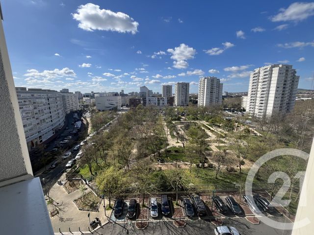 Appartement F4 à vendre - 4 pièces - 77.25 m2 - GENNEVILLIERS - 92 - ILE-DE-FRANCE - Century 21 Halesia Immobilier