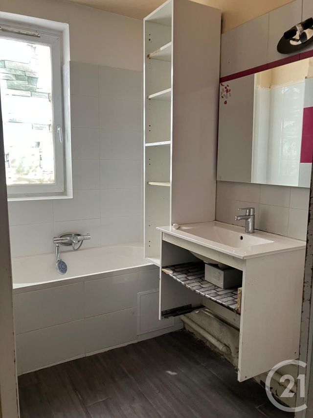 Appartement F4 à vendre - 4 pièces - 65.0 m2 - GENNEVILLIERS - 92 - ILE-DE-FRANCE - Century 21 Halesia Immobilier