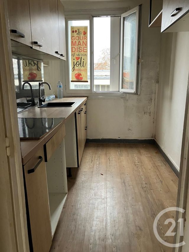 Appartement F4 à vendre - 4 pièces - 65.0 m2 - GENNEVILLIERS - 92 - ILE-DE-FRANCE - Century 21 Halesia Immobilier