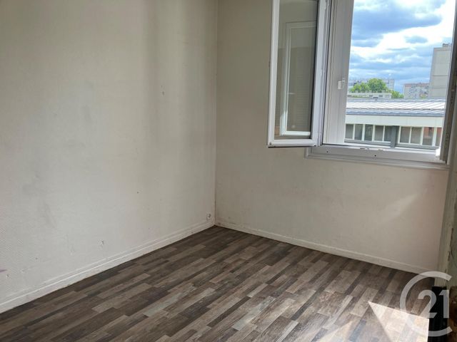 Appartement F4 à vendre - 4 pièces - 65.0 m2 - GENNEVILLIERS - 92 - ILE-DE-FRANCE - Century 21 Halesia Immobilier