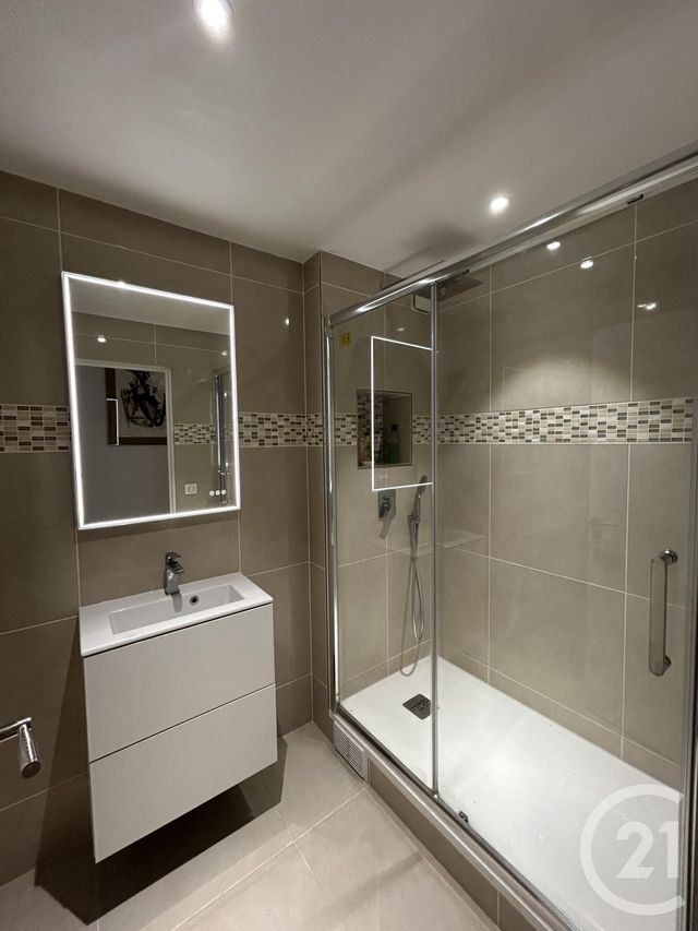 Appartement F4 à vendre - 4 pièces - 81.0 m2 - GENNEVILLIERS - 92 - ILE-DE-FRANCE - Century 21 Halesia Immobilier