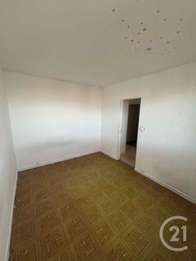 Afficher la photo en grand Appartement F3 à vendre - 3 pièces - 62.0 m2 - ASNIERES SUR SEINE - 92 - ILE-DE-FRANCE - Century 21 Halesia Immobilier
