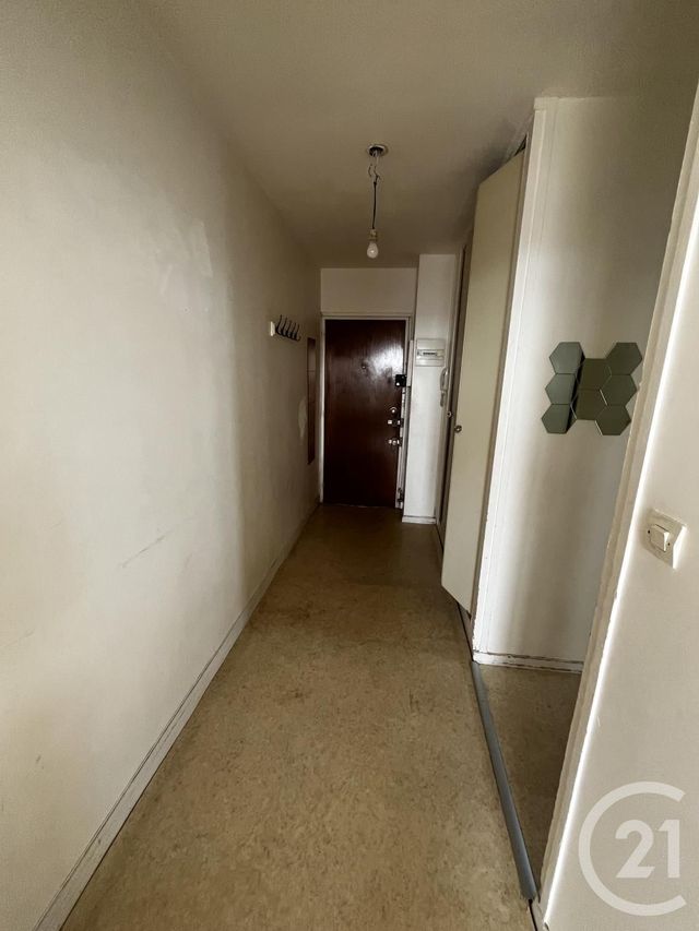 Afficher la photo en grand Appartement F3 à vendre - 3 pièces - 62.0 m2 - ASNIERES SUR SEINE - 92 - ILE-DE-FRANCE - Century 21 Halesia Immobilier