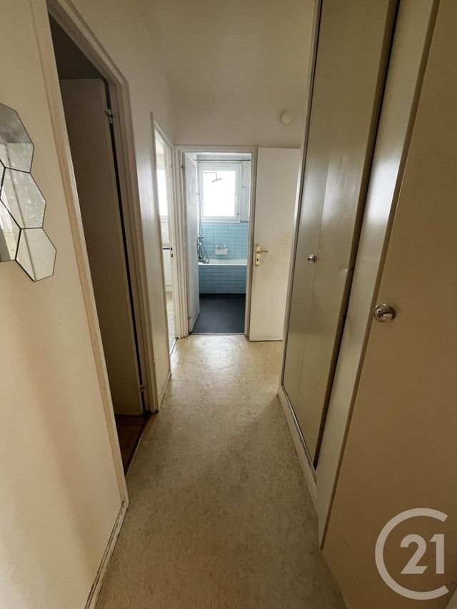 Afficher la photo en grand Appartement F3 à vendre - 3 pièces - 62.0 m2 - ASNIERES SUR SEINE - 92 - ILE-DE-FRANCE - Century 21 Halesia Immobilier