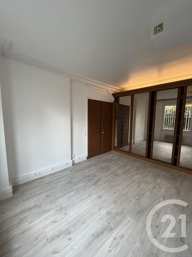 Appartement Studio à louer ASNIERES SUR SEINE