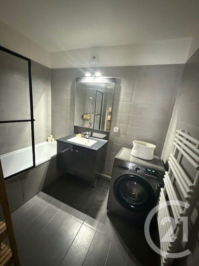 Appartement F4 à vendre - 4 pièces - 87.0 m2 - GENNEVILLIERS - 92 - ILE-DE-FRANCE - Century 21 Halesia Immobilier