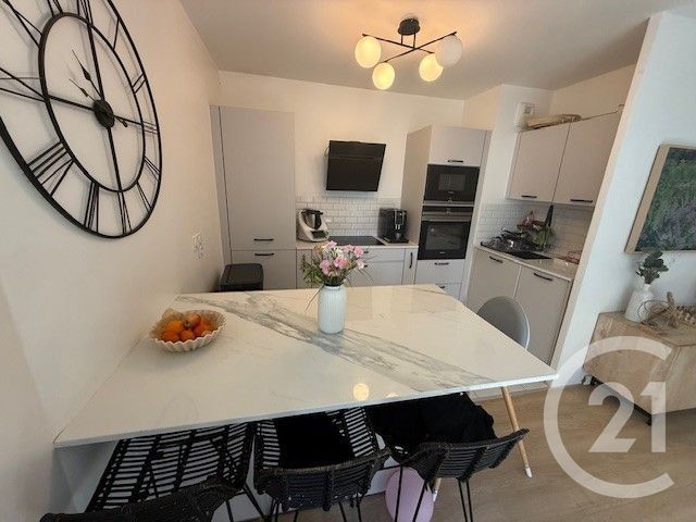 Appartement F4 à vendre - 4 pièces - 87.0 m2 - GENNEVILLIERS - 92 - ILE-DE-FRANCE - Century 21 Halesia Immobilier