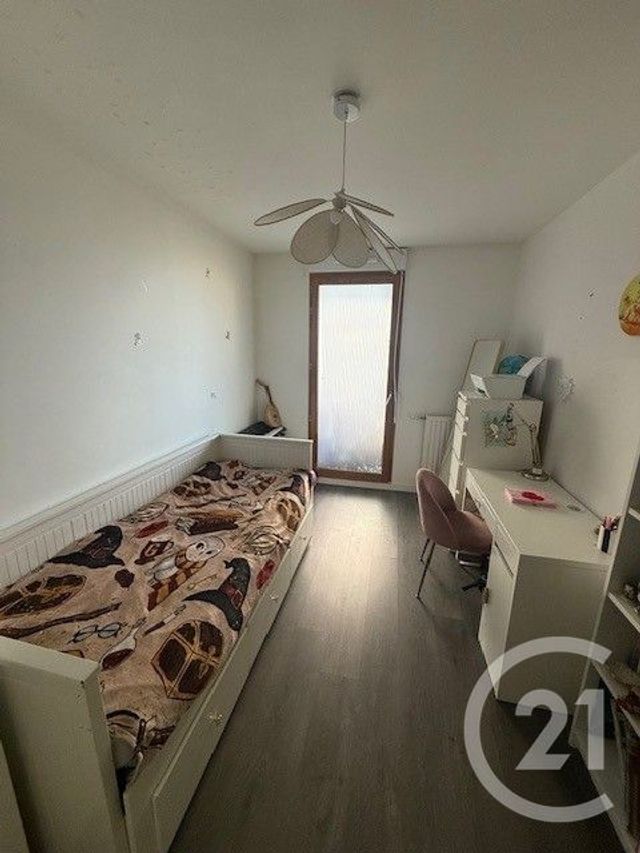 Appartement F4 à vendre - 4 pièces - 87.0 m2 - GENNEVILLIERS - 92 - ILE-DE-FRANCE - Century 21 Halesia Immobilier