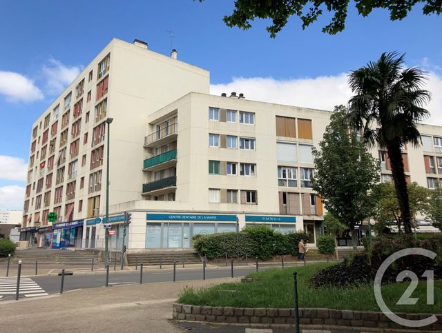 Afficher la photo en grand Appartement F3 à vendre - 3 pièces - 55.0 m2 - VILLENEUVE LA GARENNE - 92 - ILE-DE-FRANCE - Century 21 Halesia Immobilier