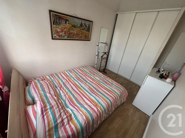 Afficher la photo en grand Appartement F3 à vendre - 3 pièces - 55.0 m2 - VILLENEUVE LA GARENNE - 92 - ILE-DE-FRANCE - Century 21 Halesia Immobilier