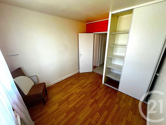 Afficher la photo en grand Appartement F3 à vendre - 3 pièces - 55.0 m2 - VILLENEUVE LA GARENNE - 92 - ILE-DE-FRANCE - Century 21 Halesia Immobilier