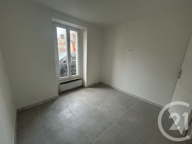 Appartement F2 à vendre - 2 pièces - 24.63 m2 - GENNEVILLIERS - 92 - ILE-DE-FRANCE - Century 21 Halesia Immobilier