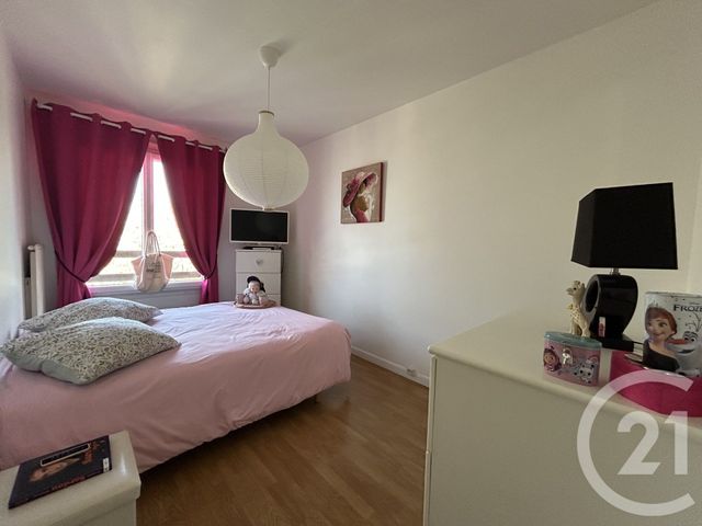 Appartement F4 à vendre - 4 pièces - 83.0 m2 - GENNEVILLIERS - 92 - ILE-DE-FRANCE - Century 21 Halesia Immobilier