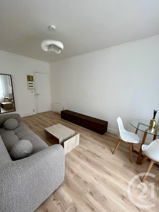 Appartement F2 à louer - 2 pièces - 32.0 m2 - GENNEVILLIERS - 92 - ILE-DE-FRANCE - Century 21 Halesia Immobilier