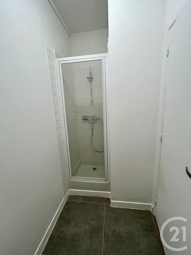 Appartement F1 à louer - 1 pièce - 22.0 m2 - GENNEVILLIERS - 92 - ILE-DE-FRANCE - Century 21 Halesia Immobilier