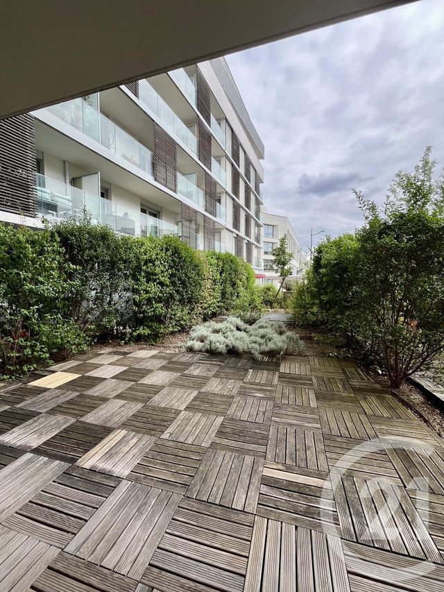 Appartement à louer - 2 pièces - 38.0 m2 - GENNEVILLIERS - 92 - ILE-DE-FRANCE - Century 21 Halesia Immobilier