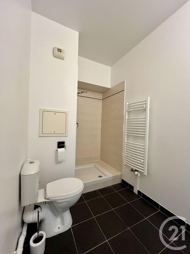 Appartement à louer - 2 pièces - 38.0 m2 - GENNEVILLIERS - 92 - ILE-DE-FRANCE - Century 21 Halesia Immobilier