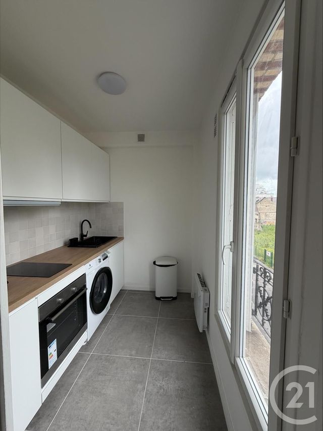 Appartement F1 à louer - 1 pièce - 27.8 m2 - GENNEVILLIERS - 92 - ILE-DE-FRANCE - Century 21 Halesia Immobilier