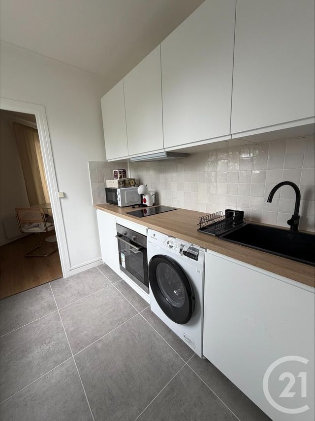 Appartement F1 à louer - 1 pièce - 27.8 m2 - GENNEVILLIERS - 92 - ILE-DE-FRANCE - Century 21 Halesia Immobilier