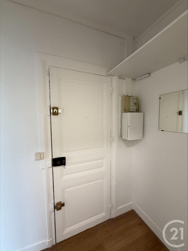 Appartement F1 à louer - 1 pièce - 27.8 m2 - GENNEVILLIERS - 92 - ILE-DE-FRANCE - Century 21 Halesia Immobilier