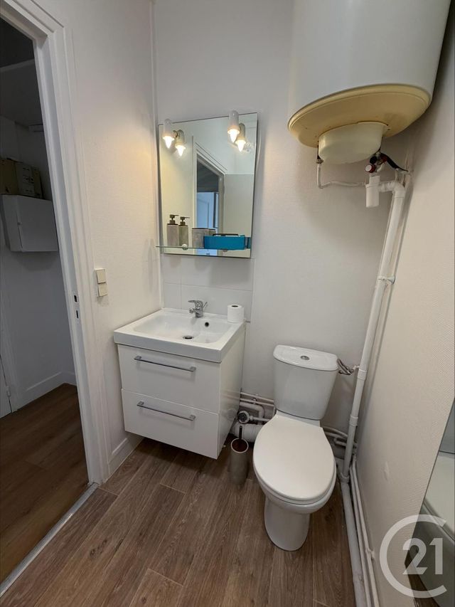 Appartement F1 à louer - 1 pièce - 27.8 m2 - GENNEVILLIERS - 92 - ILE-DE-FRANCE - Century 21 Halesia Immobilier