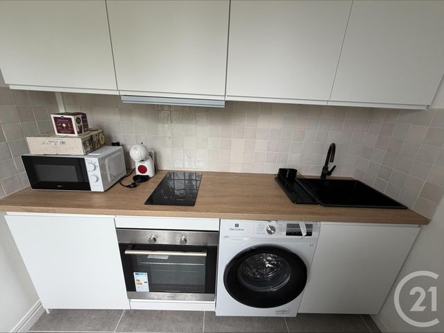 Appartement F1 à louer - 1 pièce - 27.8 m2 - GENNEVILLIERS - 92 - ILE-DE-FRANCE - Century 21 Halesia Immobilier