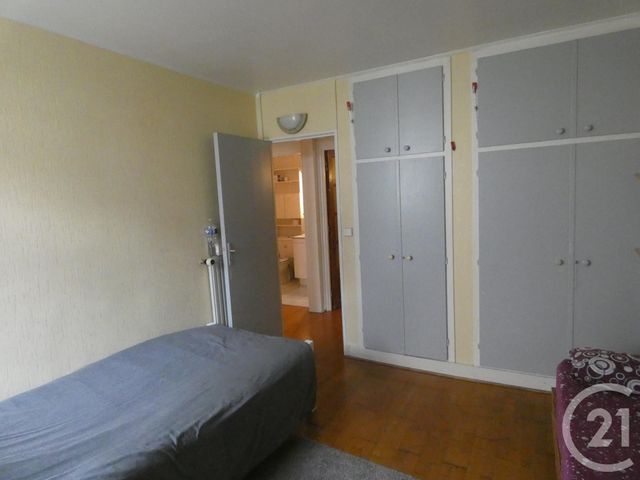 Appartement T3 à vendre - 3 pièces - 55.0 m2 - GENNEVILLIERS - 92 - ILE-DE-FRANCE - Century 21 Halesia Immobilier