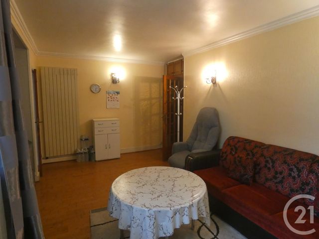 Appartement T3 à vendre - 3 pièces - 55.0 m2 - GENNEVILLIERS - 92 - ILE-DE-FRANCE - Century 21 Halesia Immobilier