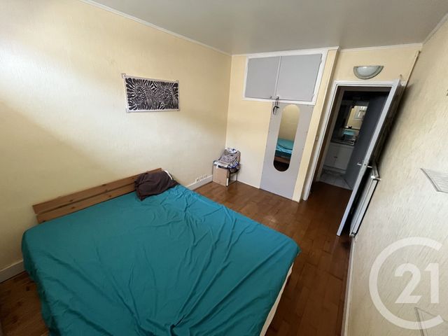 Appartement T3 à vendre - 3 pièces - 55.0 m2 - GENNEVILLIERS - 92 - ILE-DE-FRANCE - Century 21 Halesia Immobilier