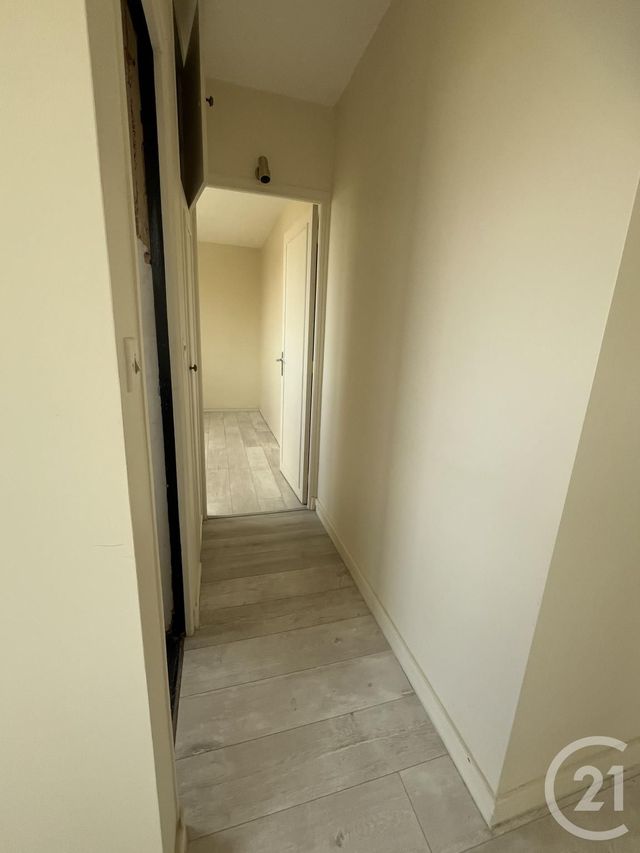 Appartement F2 à vendre - 2 pièces - 39.1 m2 - GENNEVILLIERS - 92 - ILE-DE-FRANCE - Century 21 Halesia Immobilier