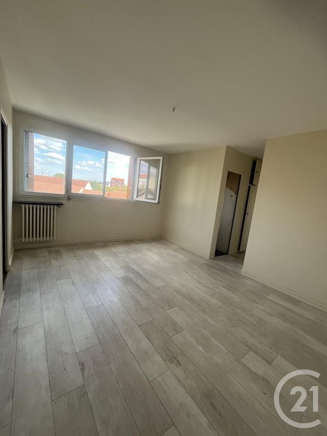Appartement F2 à vendre - 2 pièces - 39.1 m2 - GENNEVILLIERS - 92 - ILE-DE-FRANCE - Century 21 Halesia Immobilier