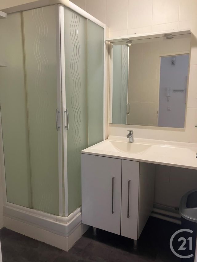 Appartement F2 à vendre - 2 pièces - 41.97 m2 - GENNEVILLIERS - 92 - ILE-DE-FRANCE - Century 21 Halesia Immobilier