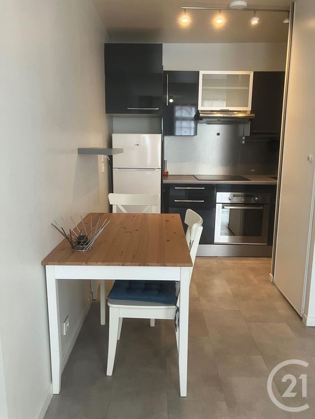 Appartement F2 à vendre - 2 pièces - 41.97 m2 - GENNEVILLIERS - 92 - ILE-DE-FRANCE - Century 21 Halesia Immobilier