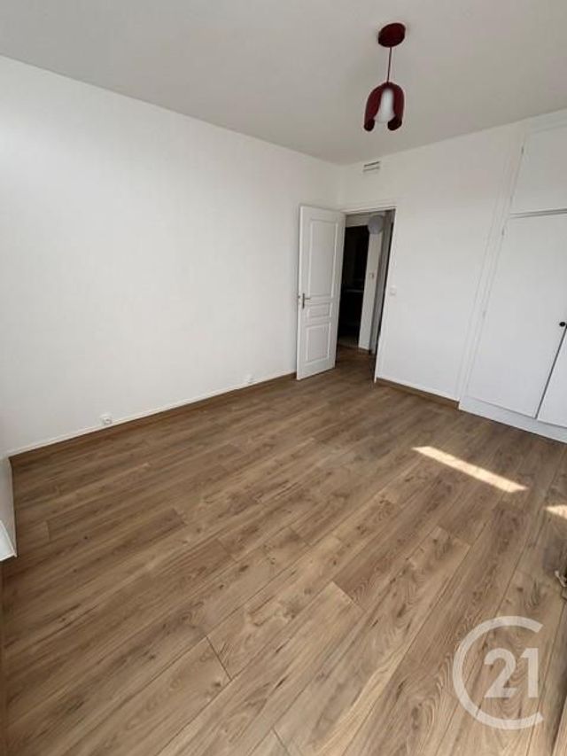 Appartement F3 à louer - 3 pièces - 54.0 m2 - GENNEVILLIERS - 92 - ILE-DE-FRANCE - Century 21 Halesia Immobilier
