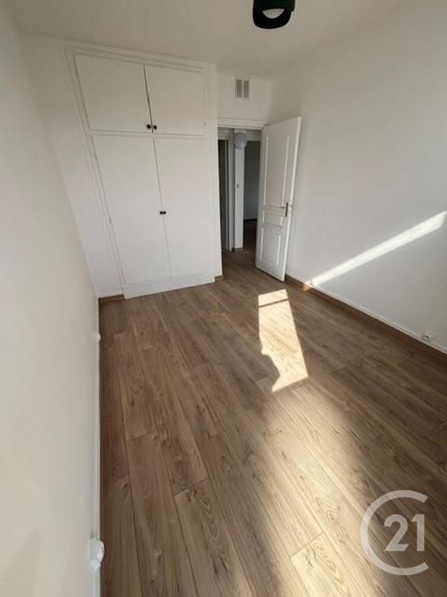Appartement F3 à louer - 3 pièces - 54.0 m2 - GENNEVILLIERS - 92 - ILE-DE-FRANCE - Century 21 Halesia Immobilier